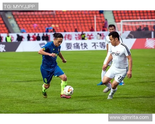 赛后分析:西安足球队与深圳足球队的速度对决全景回顾 赛后分析:西安足球队与深圳足球队的速度对决全景回顾